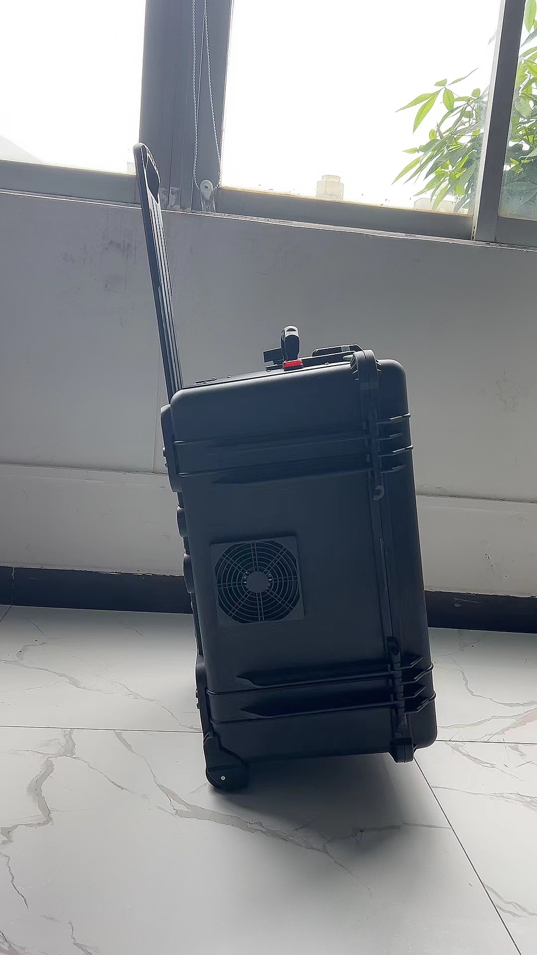 菏泽手拉箱型移动通信干扰器